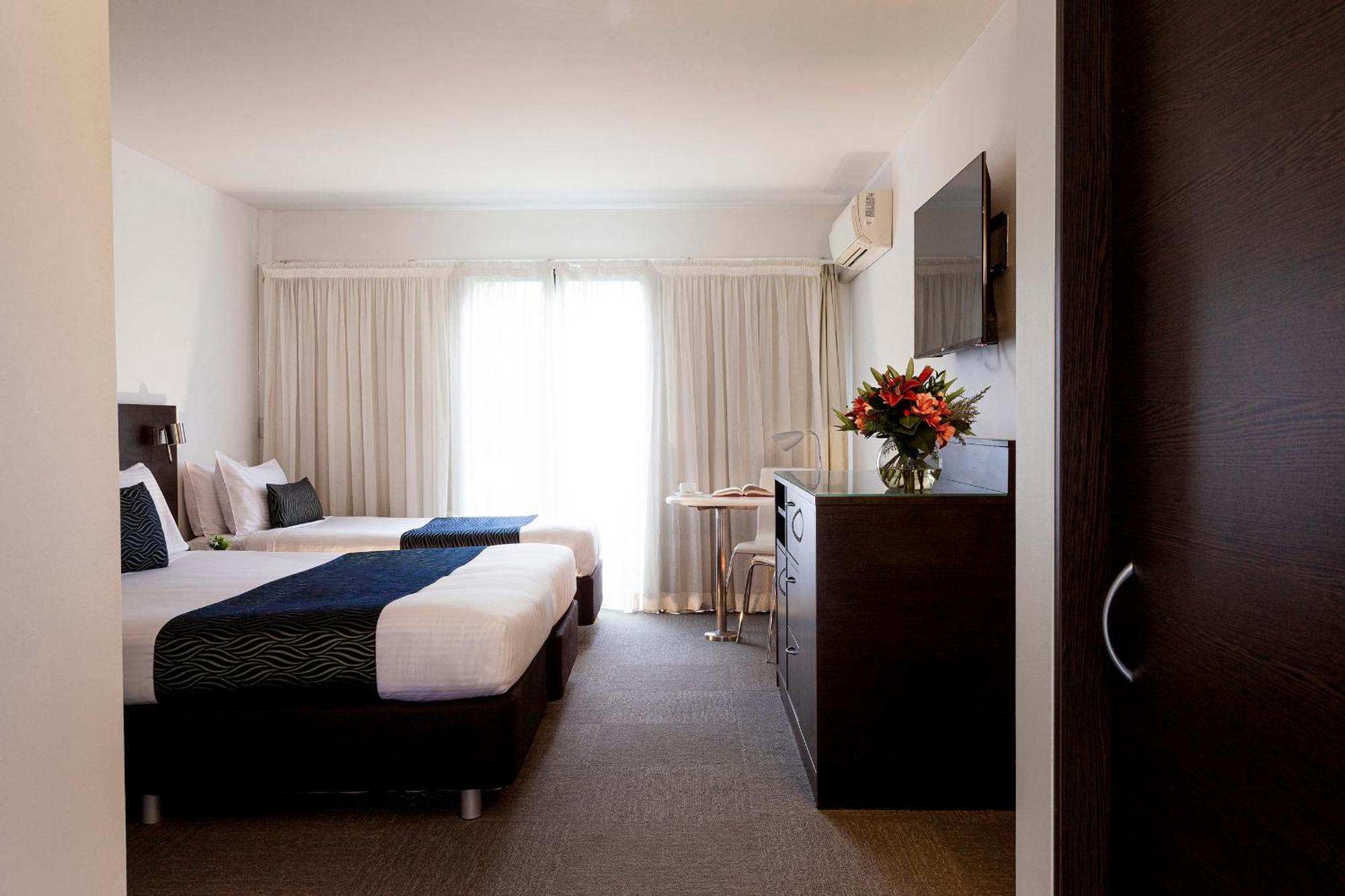 Station Motel Parkes Bagian luar foto