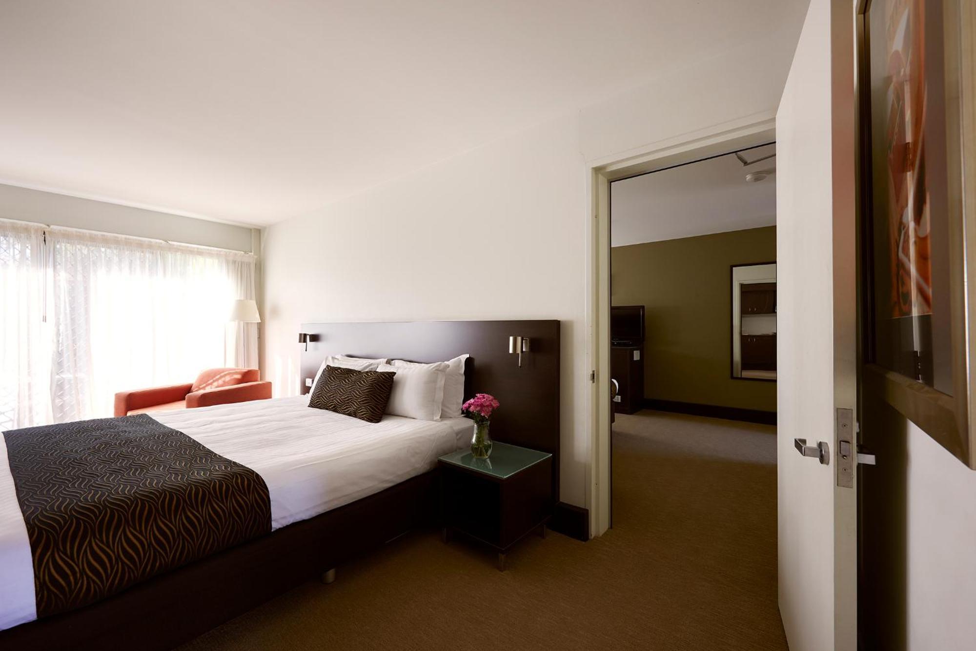 Station Motel Parkes Bagian luar foto